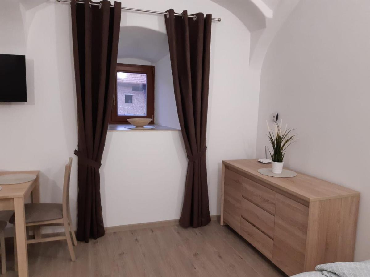 Appartement Martinuv Dvur à Plzeň Extérieur photo