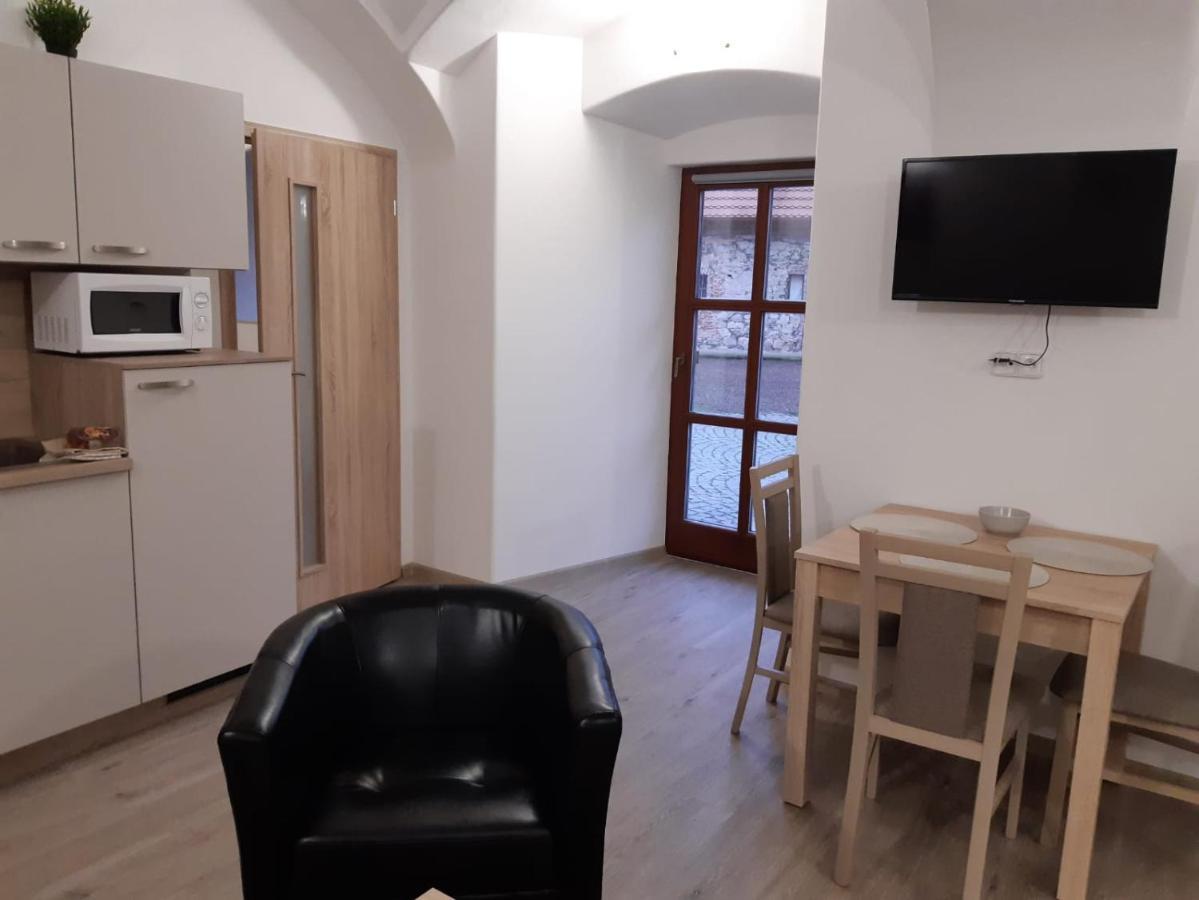 Appartement Martinuv Dvur à Plzeň Extérieur photo