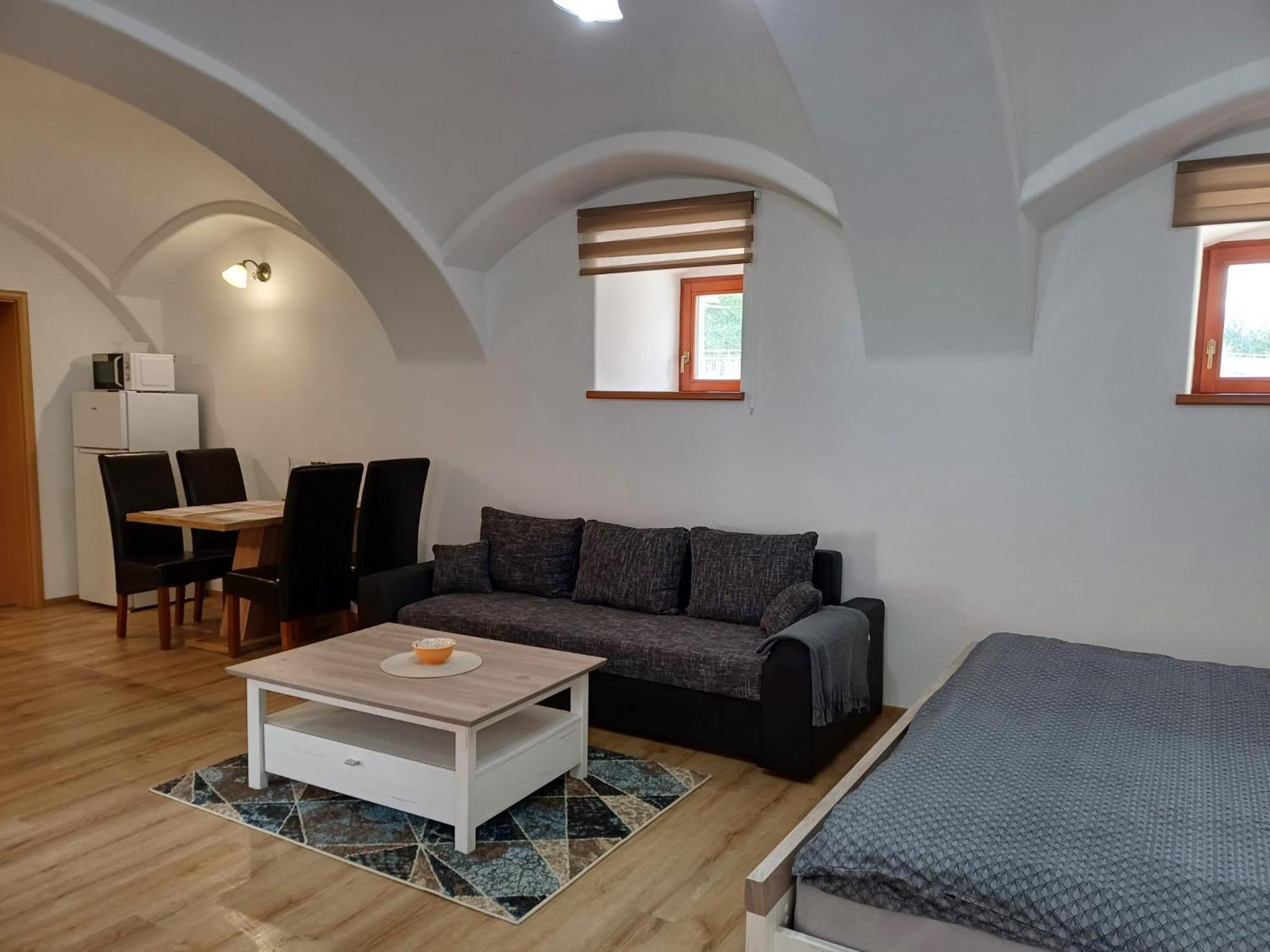 Appartement Martinuv Dvur à Plzeň Extérieur photo